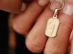 Złota biżuteria na komunię i chrzest: jak wybrać pamiątkowy łańcuszek z medalikiem